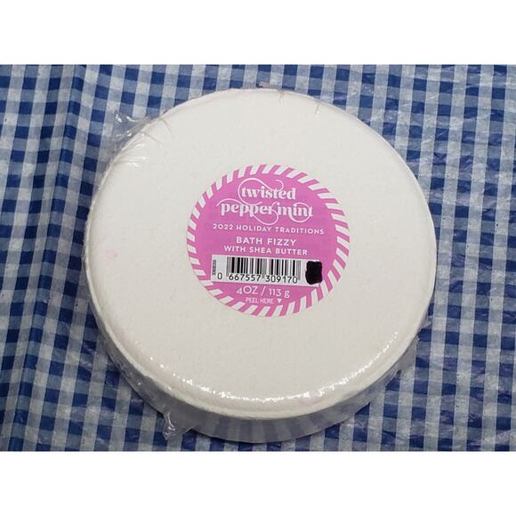 BBW Twisted Peppermint 2022 Holiday Traditions Bath Fizzy w. Shea Butter 4 oz. - Picture 2 of 2
